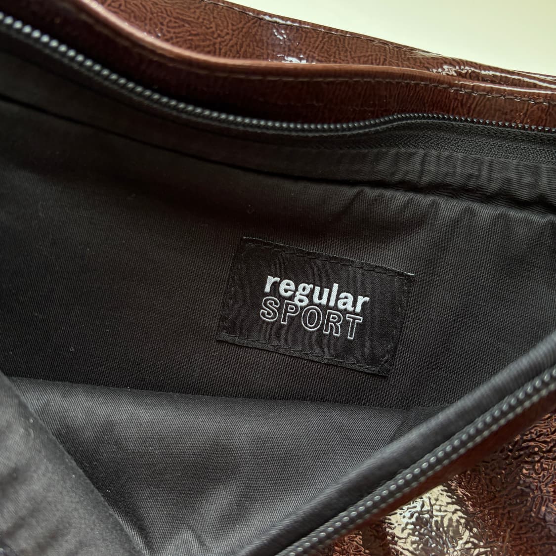 REGULAR 레귤라 에나벨 크로스백  상품이미지4