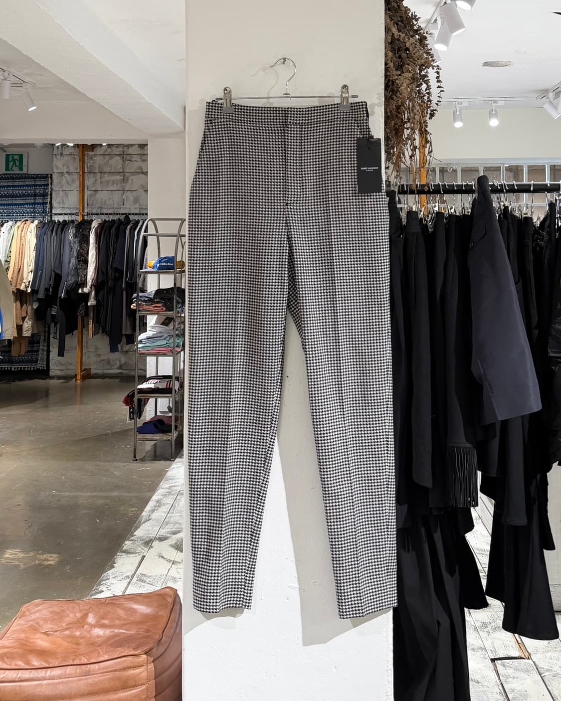 생로랑 블랙화이트 하운드투스 체크 패턴 팬츠 상품이미지1