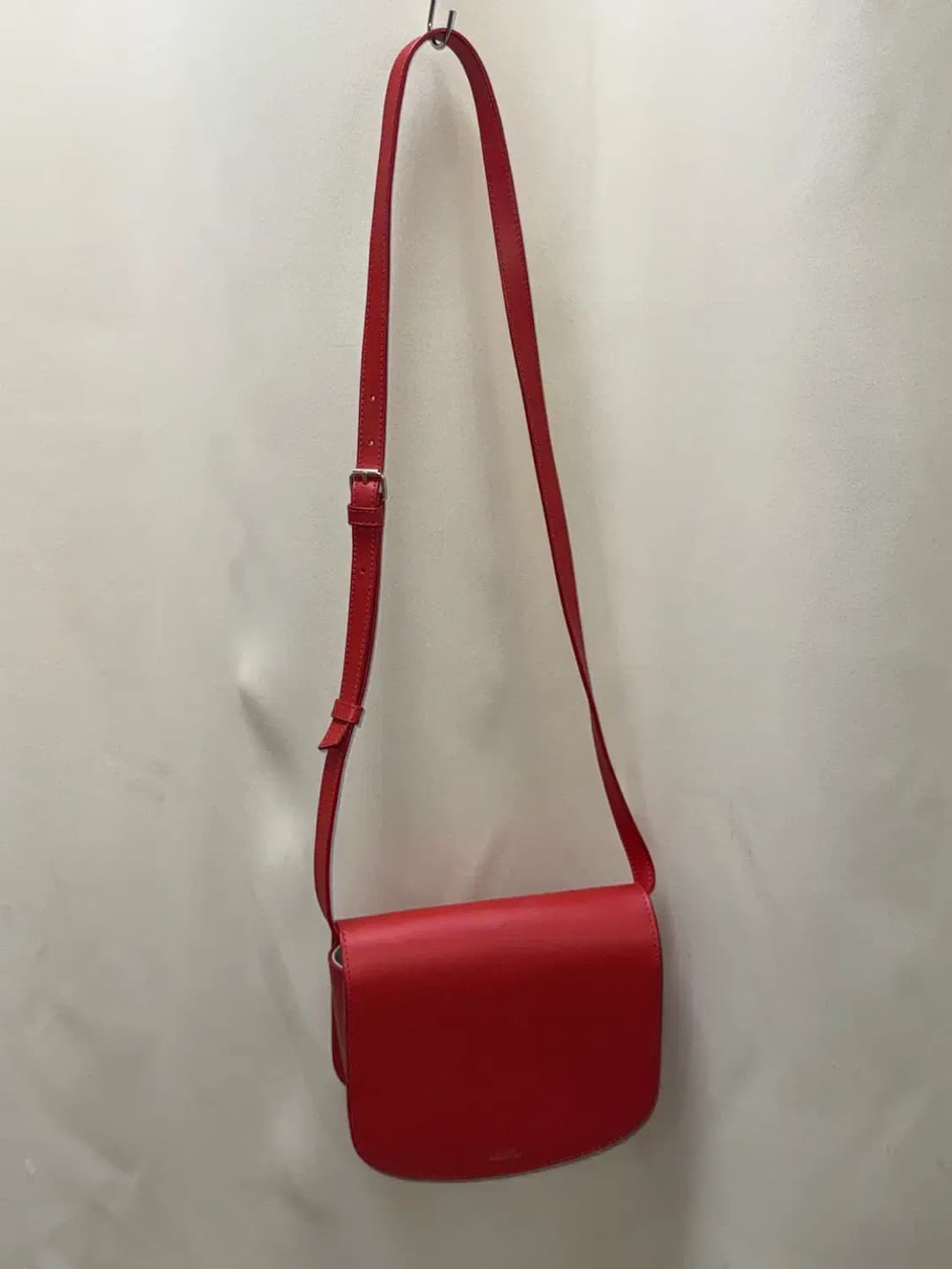 A.P.C. 아페쎄 스무스 레더 디나 미니백 상품이미지2