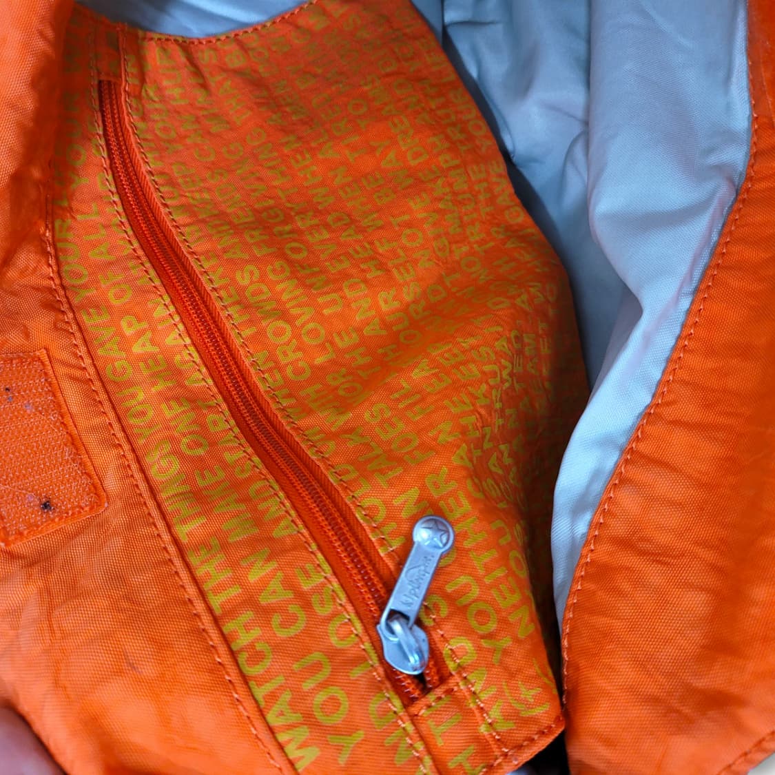 KIPLING 키플링 카리 아플리케 별 토트백 상품이미지10