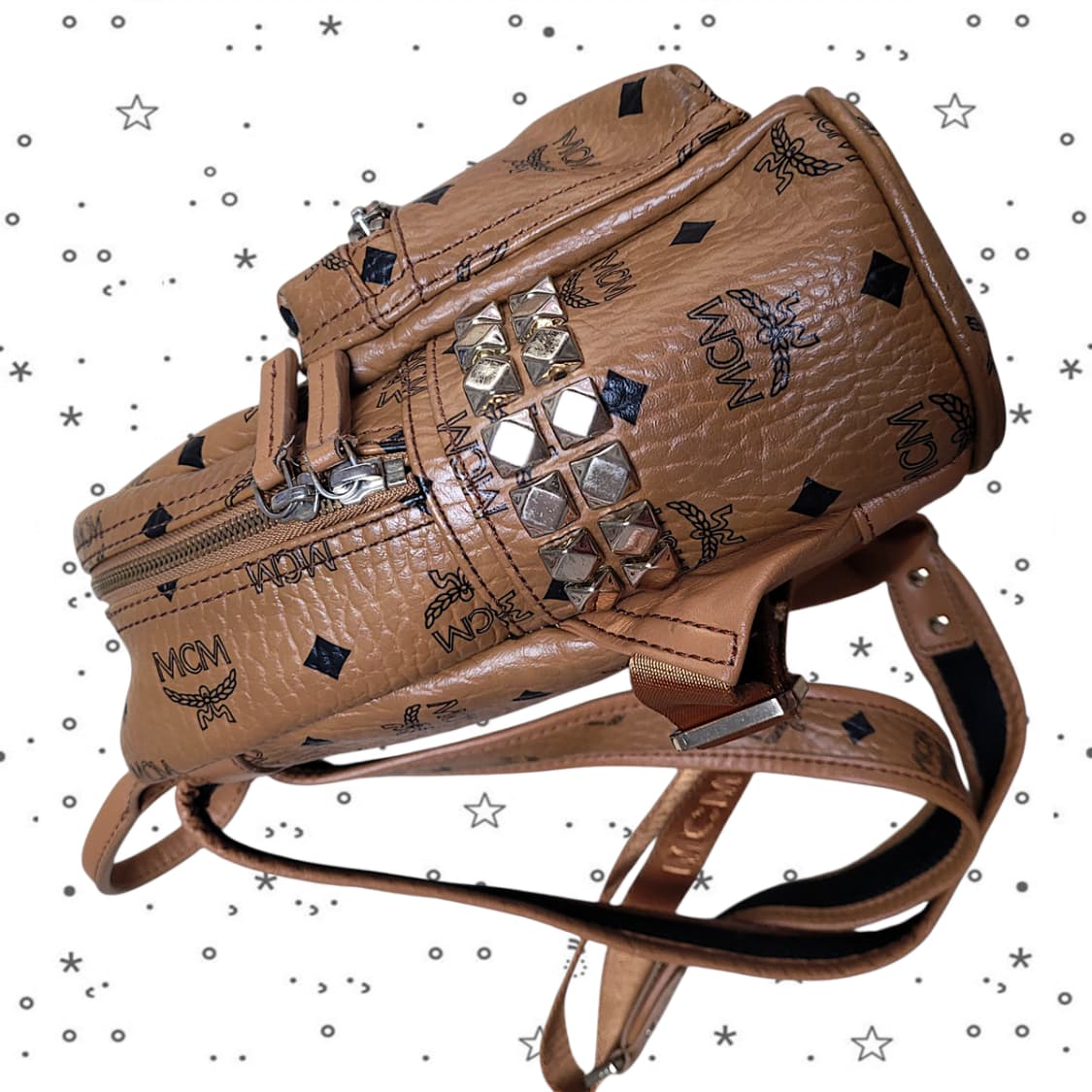 MCM 엠씨엠 스타크 스터즈 비세토스 미니 백팩 가방 상품이미지5