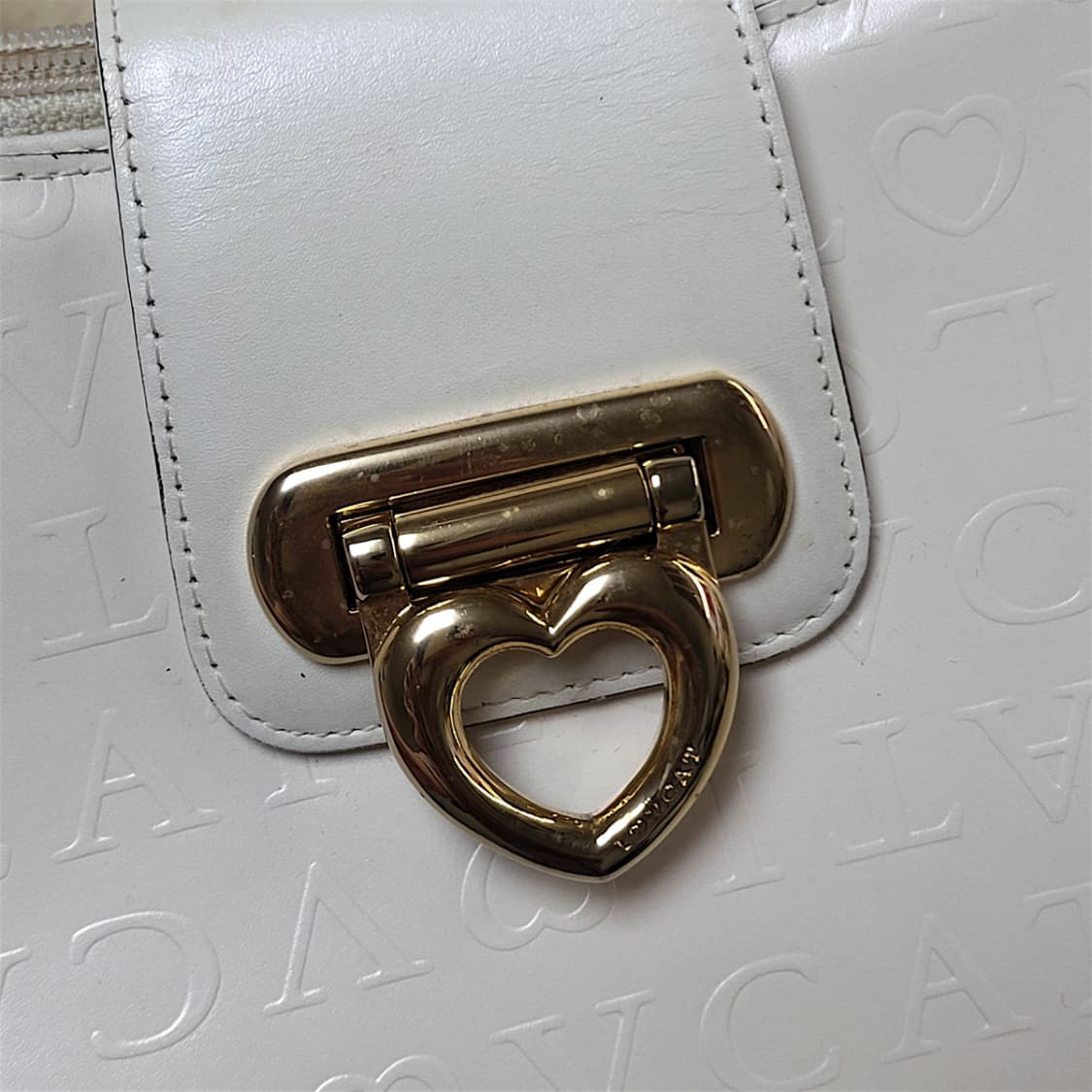 LoveCat 러브캣 하트 엠보 숄더백 상품이미지8