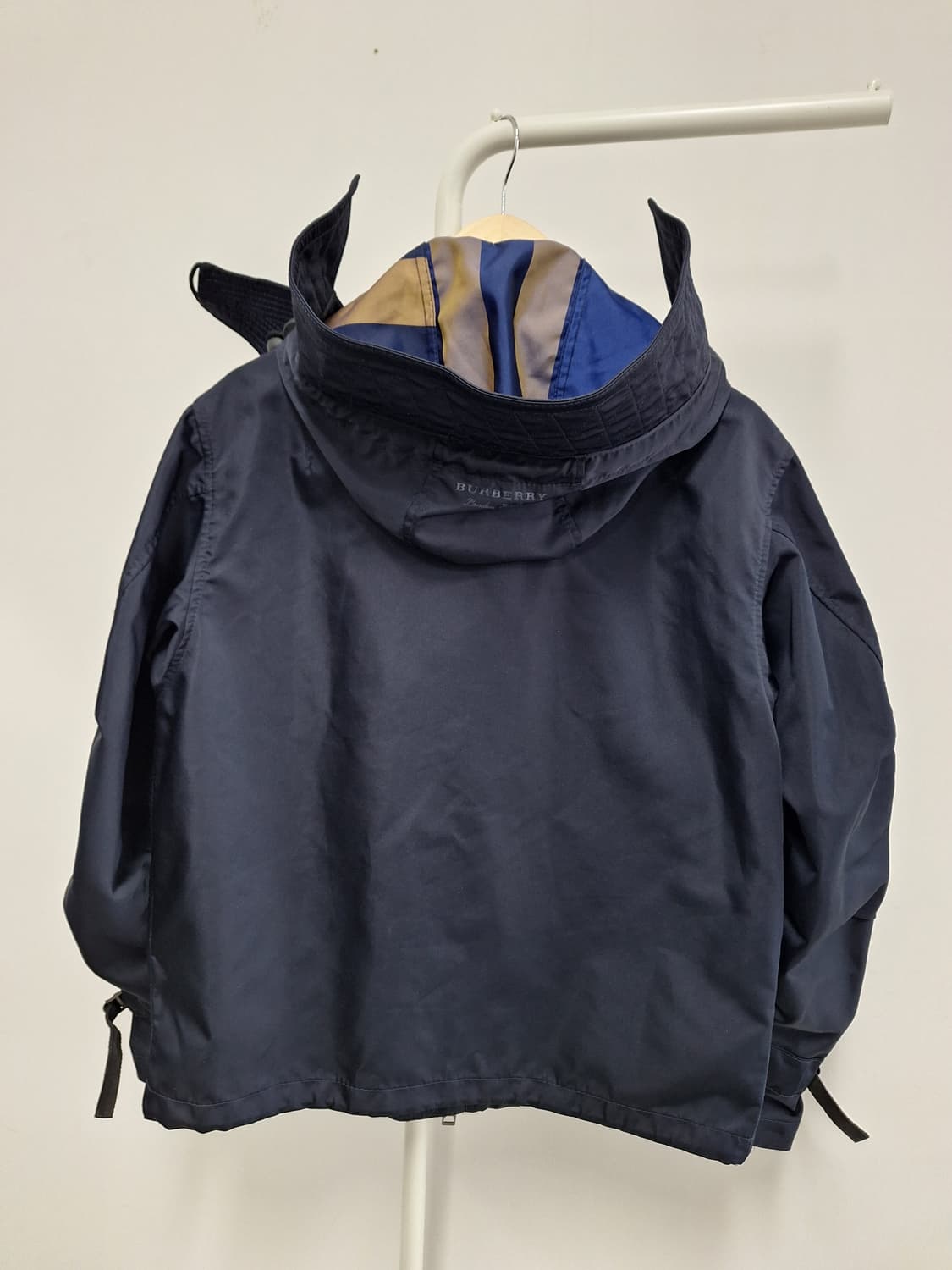 버버리 봄버 후드 자켓 상품이미지2
