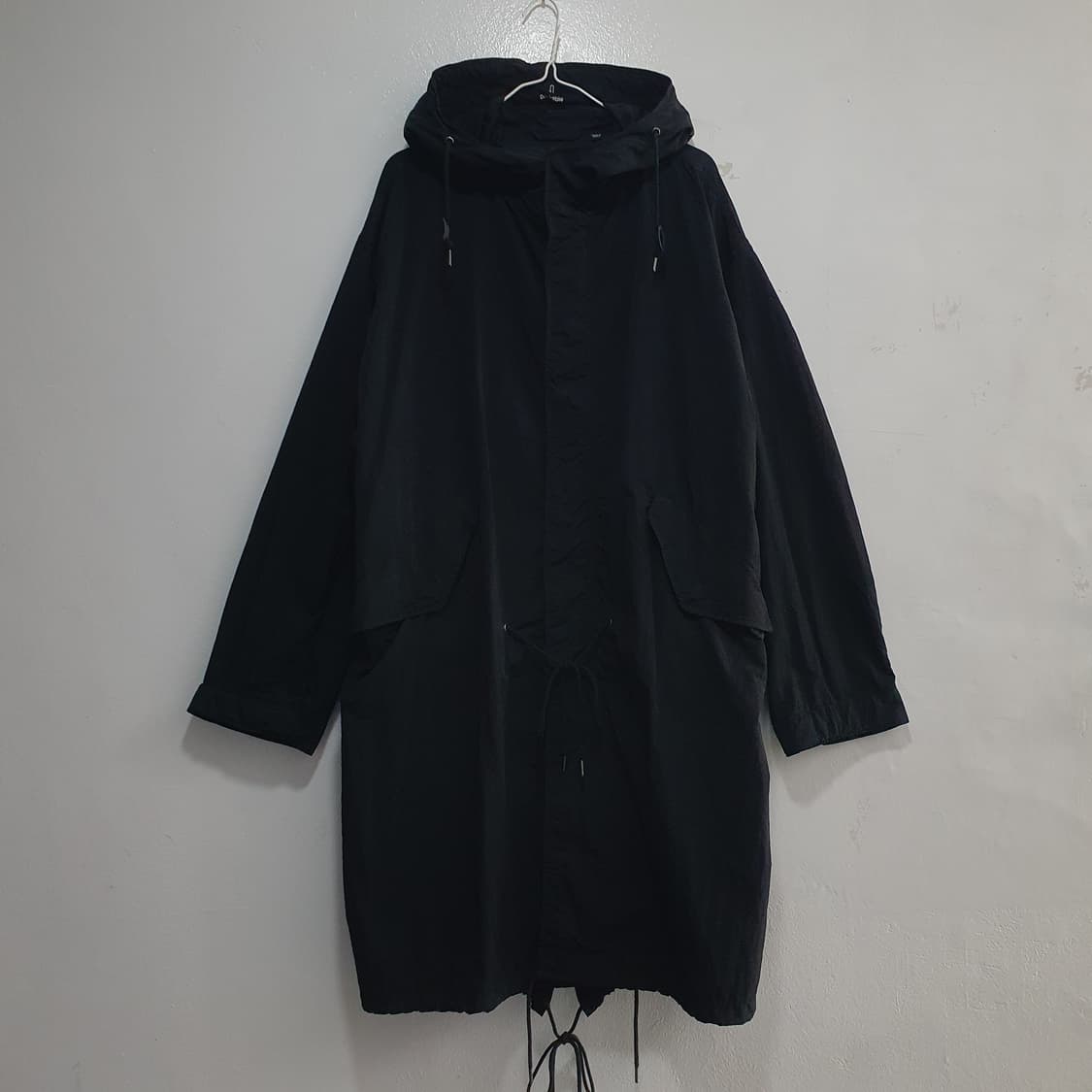 XL) 유니클로 U 르메르 블록테크 패커블 피쉬테일 바람막이 자켓 블랙 상품이미지1