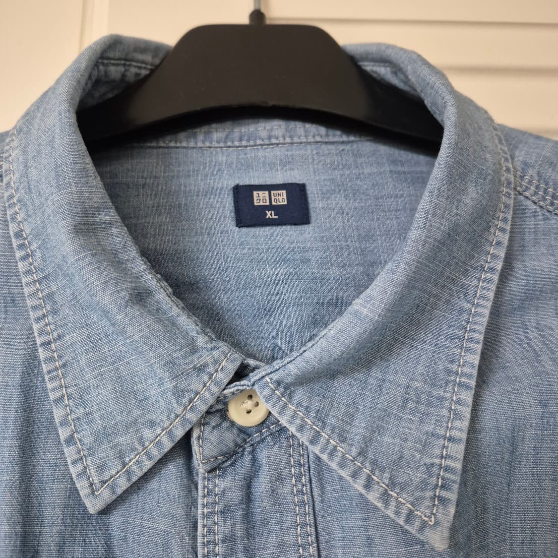 유니클로 샴브레이셔츠 XL 판매합니다. 상품이미지2
