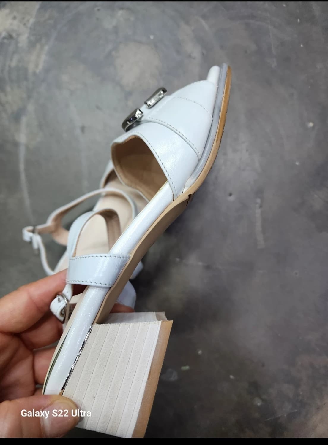 #새상품 닥스 샌달 225 상품이미지4