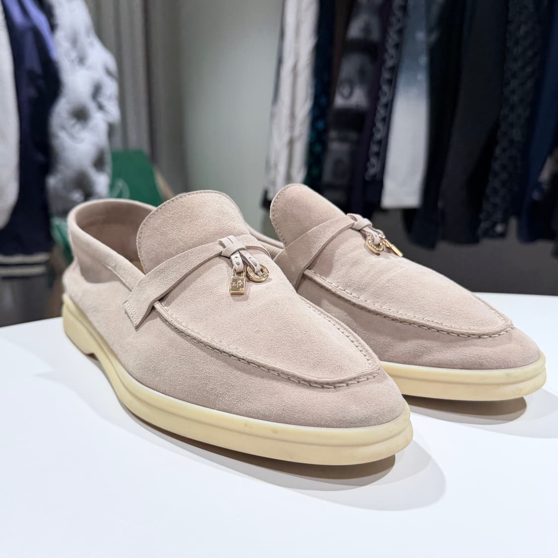 (A/40) / 로로피아나 썸머 참 워크 스웨이드 로퍼 베이지 상품이미지3