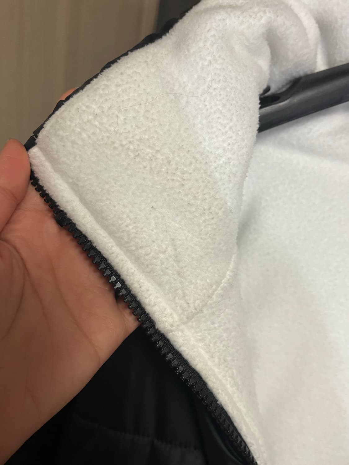 나이키 써마 핏 리버시블 여성 패딩 자켓 L(90) 상품이미지3