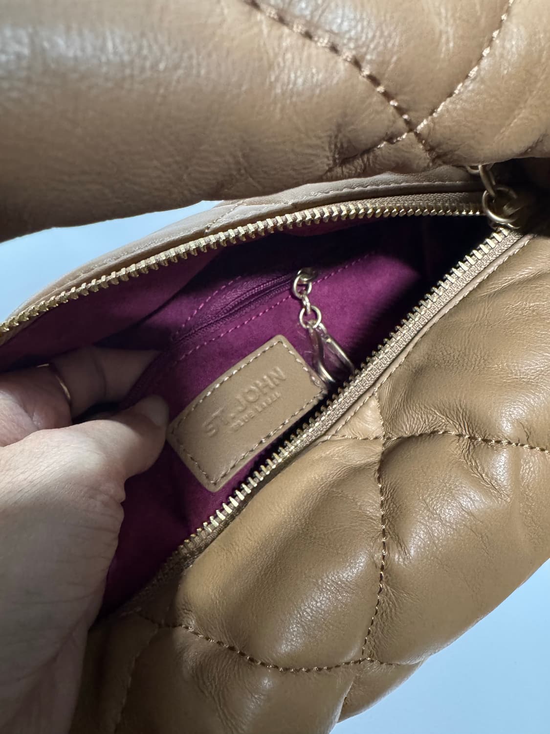 ST.JOHN 퀼팅 퍼프 호보백 브라운 상품이미지7