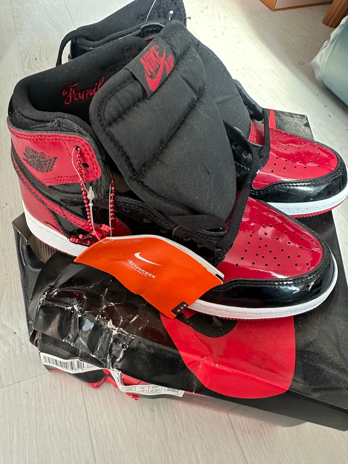 [230] 나이키 에어 조던 1 페이턴트 브레드 GS 상품이미지4