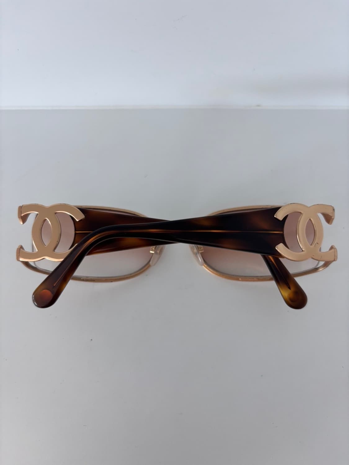 Vintage Chanel Sunglases 상품이미지3