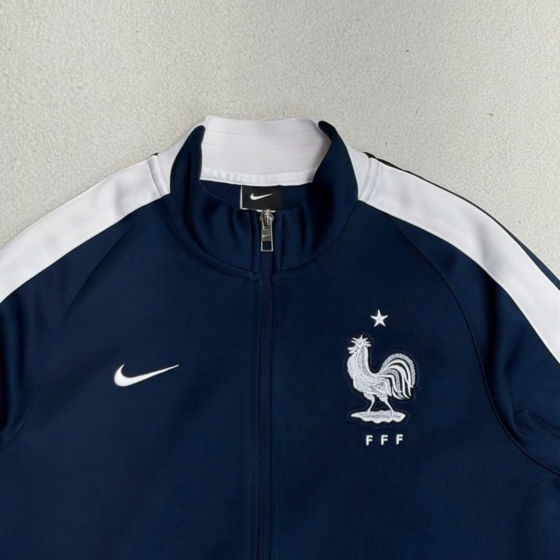 NIKE 14-16 프랑스 국대 어센틱 트랙자켓 M 상품이미지3