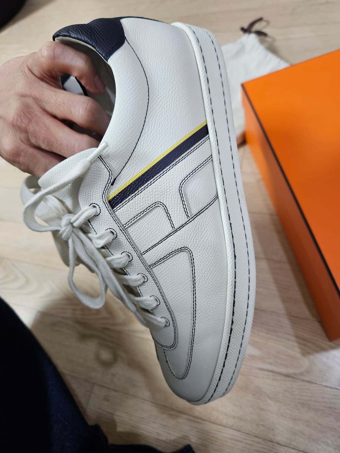 [42.5] 270-275 에르메스 부메랑 스니커즈 상품이미지6