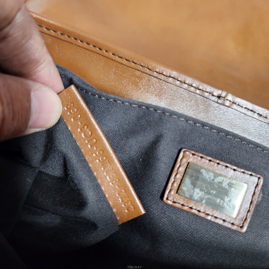 펜디 빅숄더백 상품이미지9