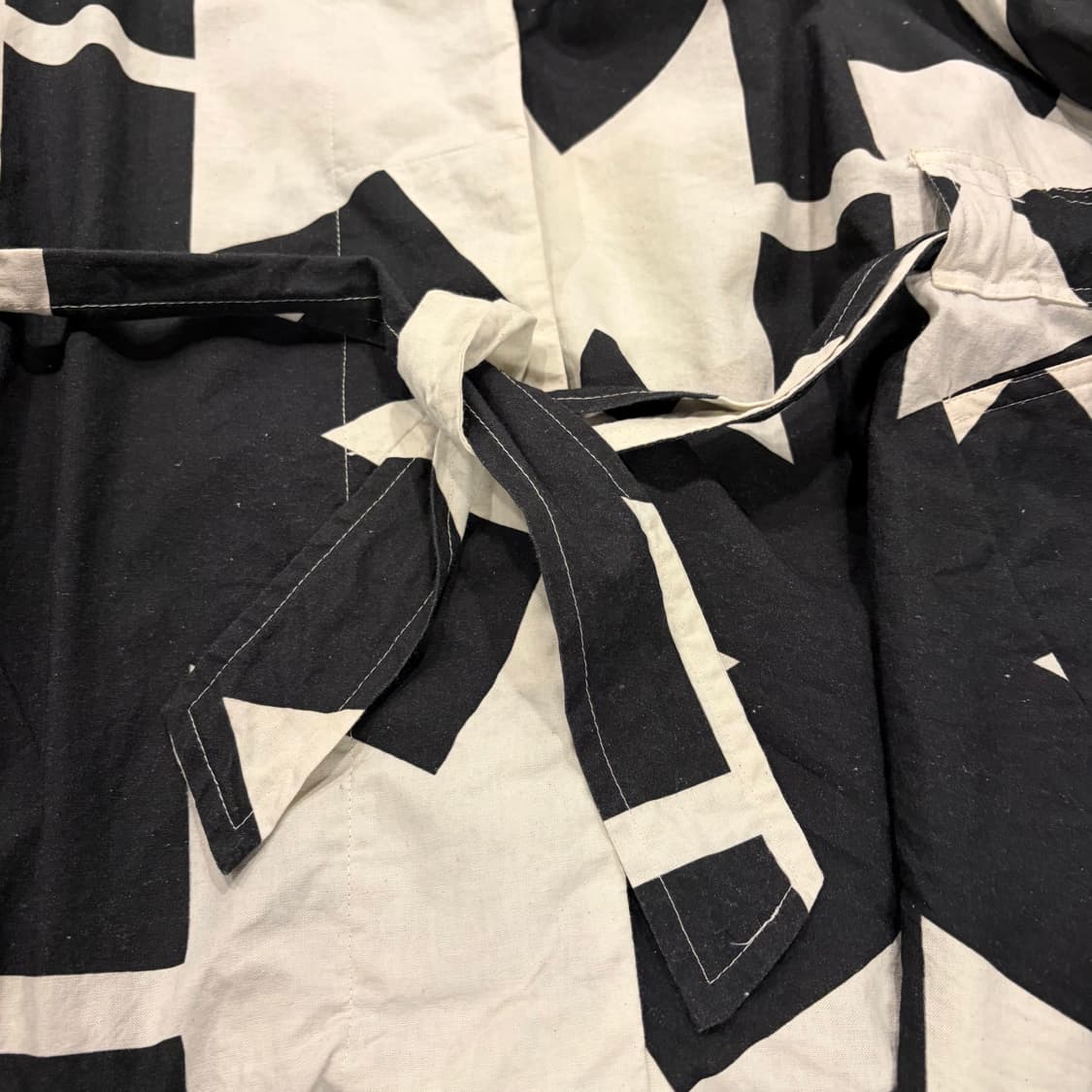 [38] 15ss 비비안웨스트우드 블랙화이트 패턴 코트 수입택 D661 상품이미지5