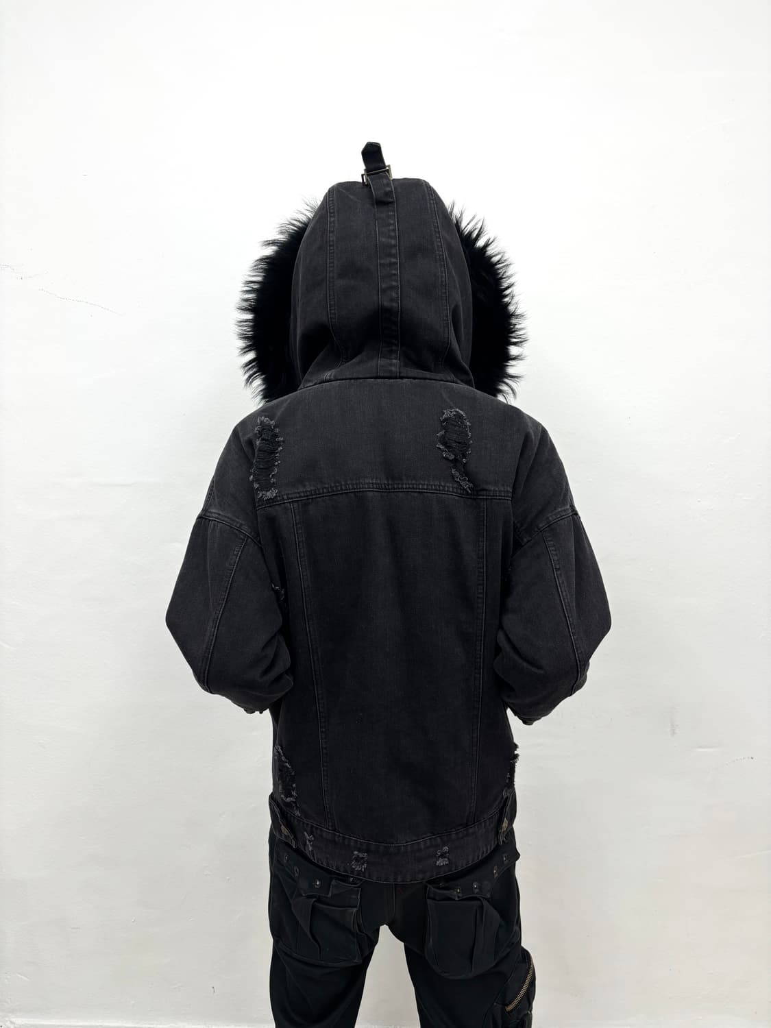 Fur trimmed distressed denim jacket  상품이미지5