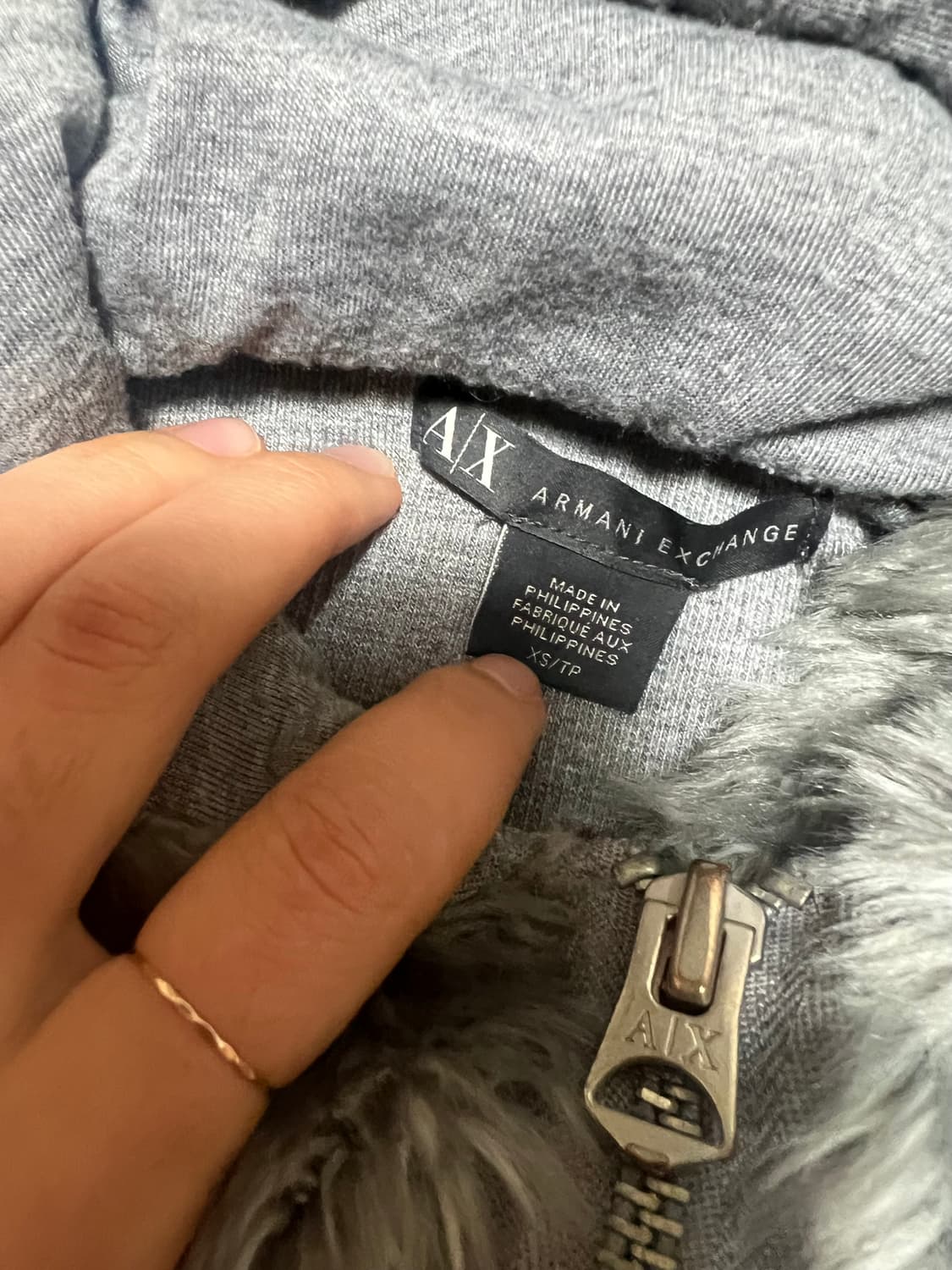 ARMANI EXCHANGE 아르마니 퍼 후드집업 y2k 상품이미지3