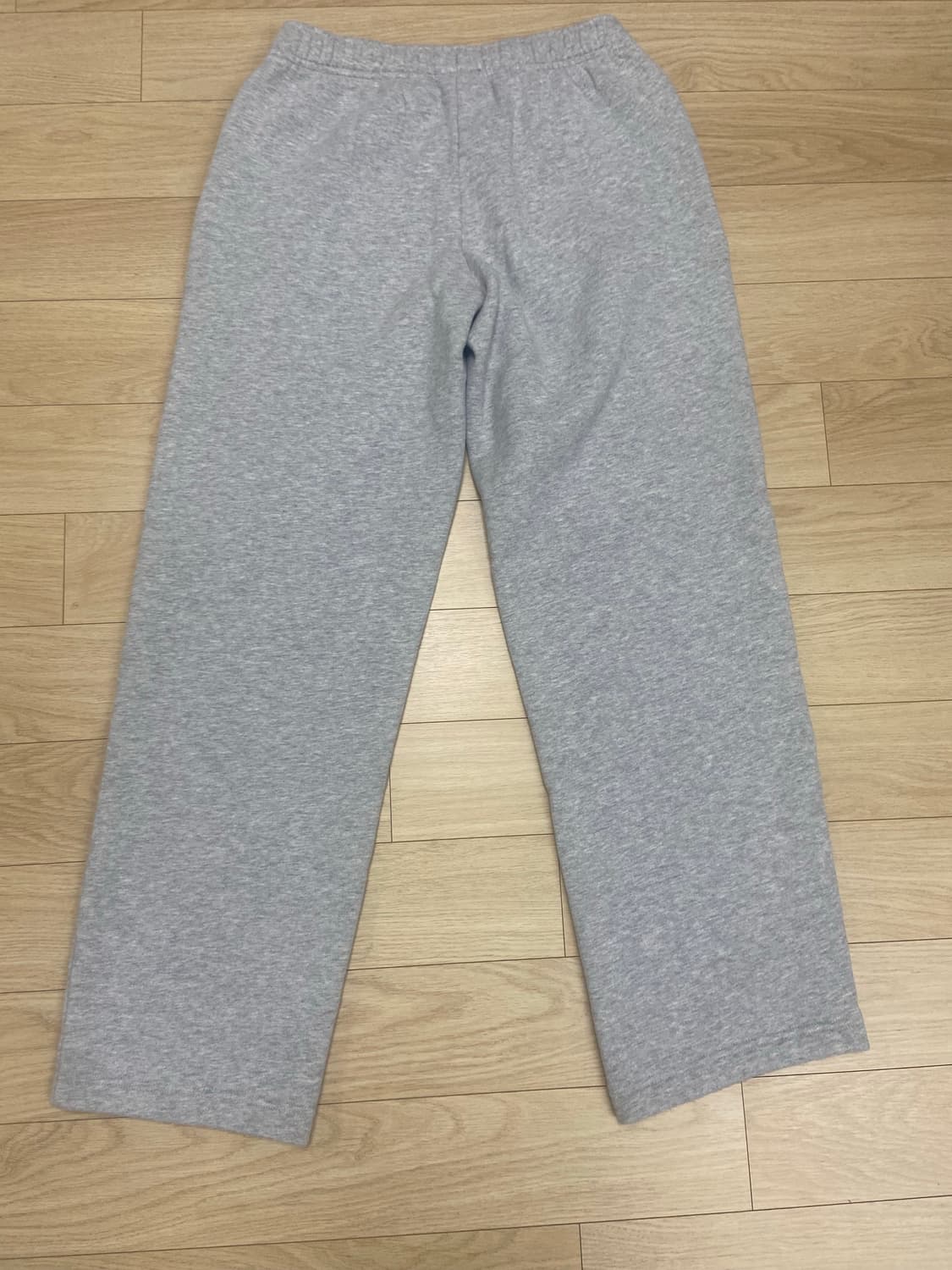 Aritzia 메가 스트레이트 스웻팬츠 상품이미지10