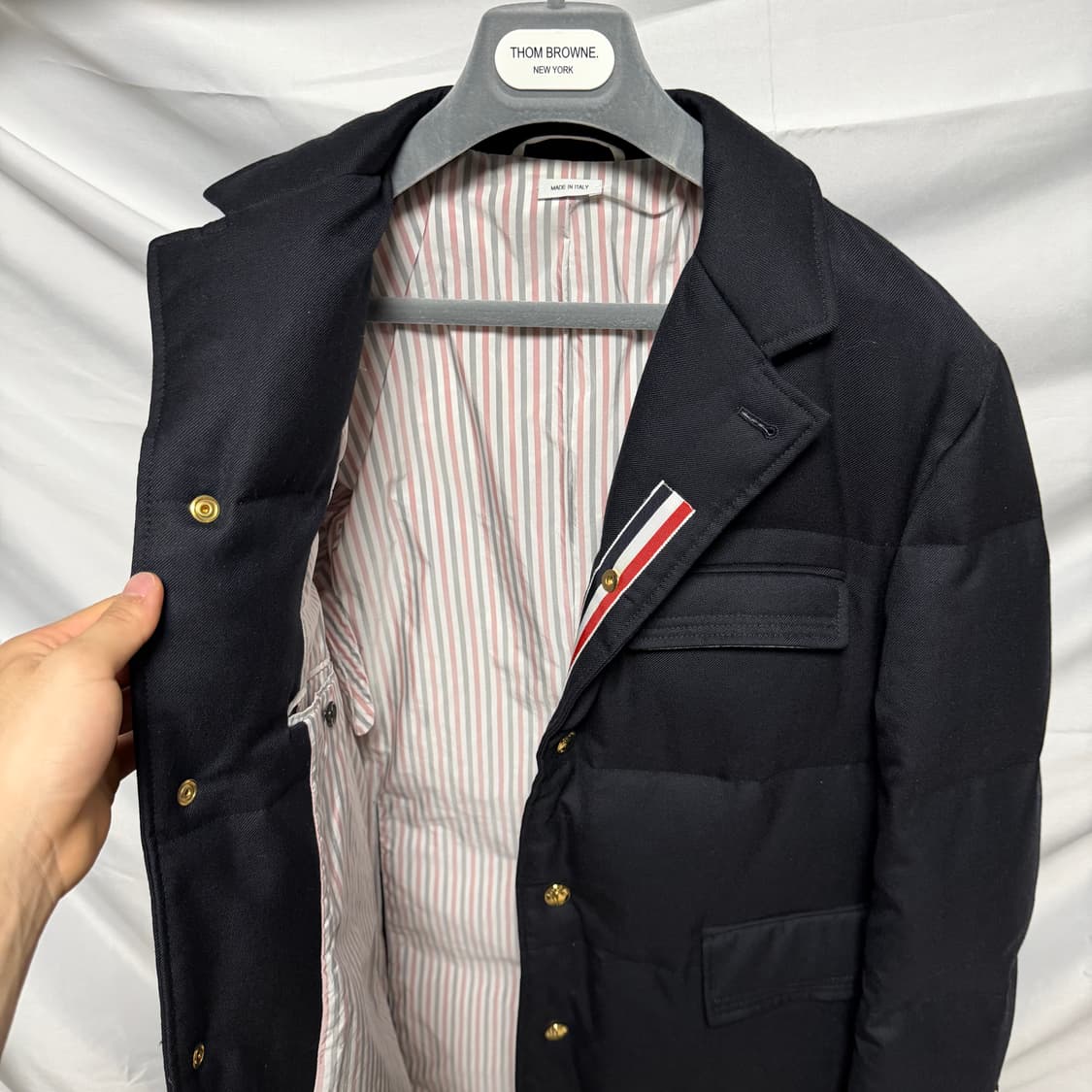 [S+급/오버핏1] 톰브라운 백삼선 금장 울 코트 패딩 상품이미지6