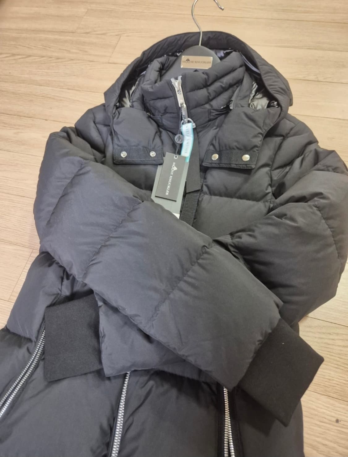 (새상품) 무스너클 여성 롱패딩 S 사이즈 상품이미지5