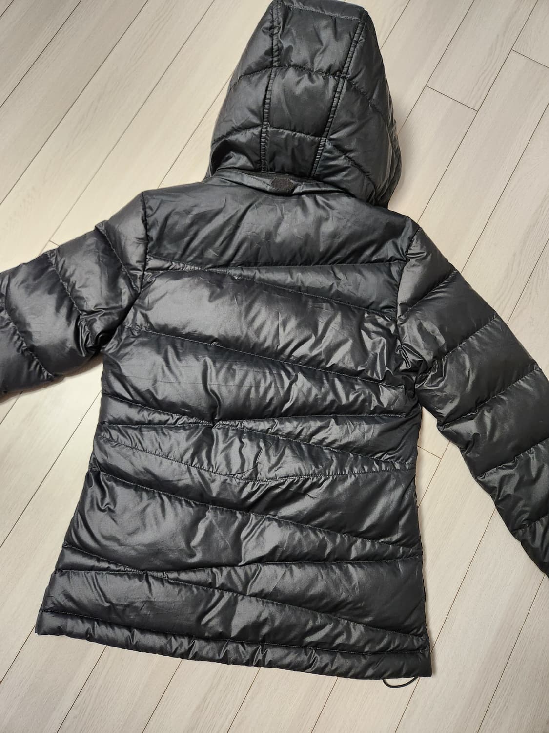 나이키 우먼스 덕다운 패딩 자켓 사이즈L

여러 중고사이트에도 같이 판매 상품이미지10