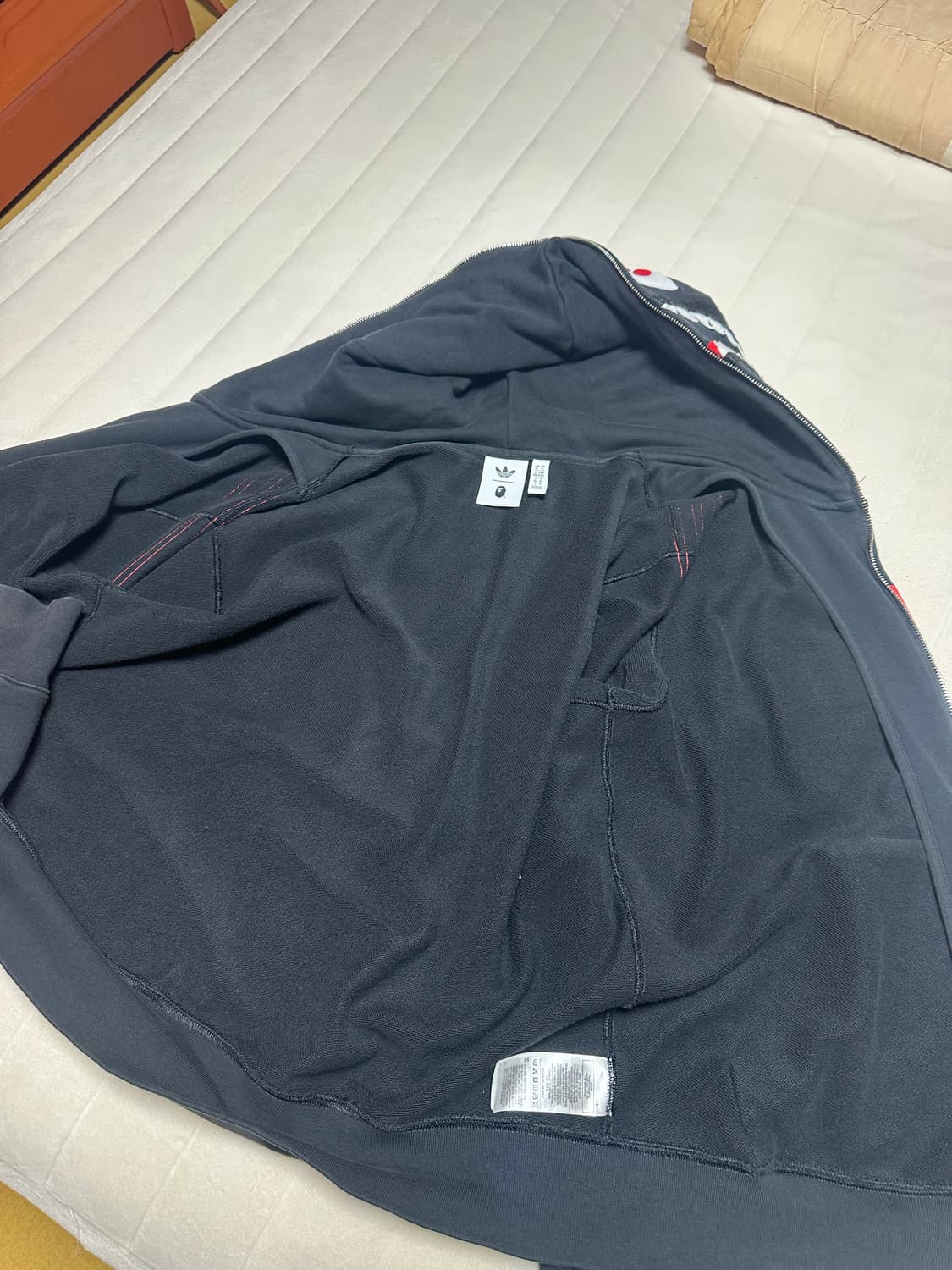 베이프X아디다스 샤크후드 US XL사이즈 상품이미지3