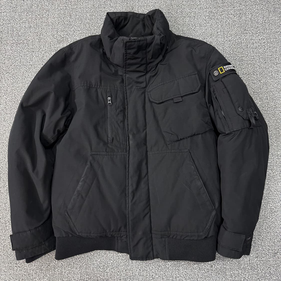 내셔널지오그래픽 블랙 패딩 상품이미지1