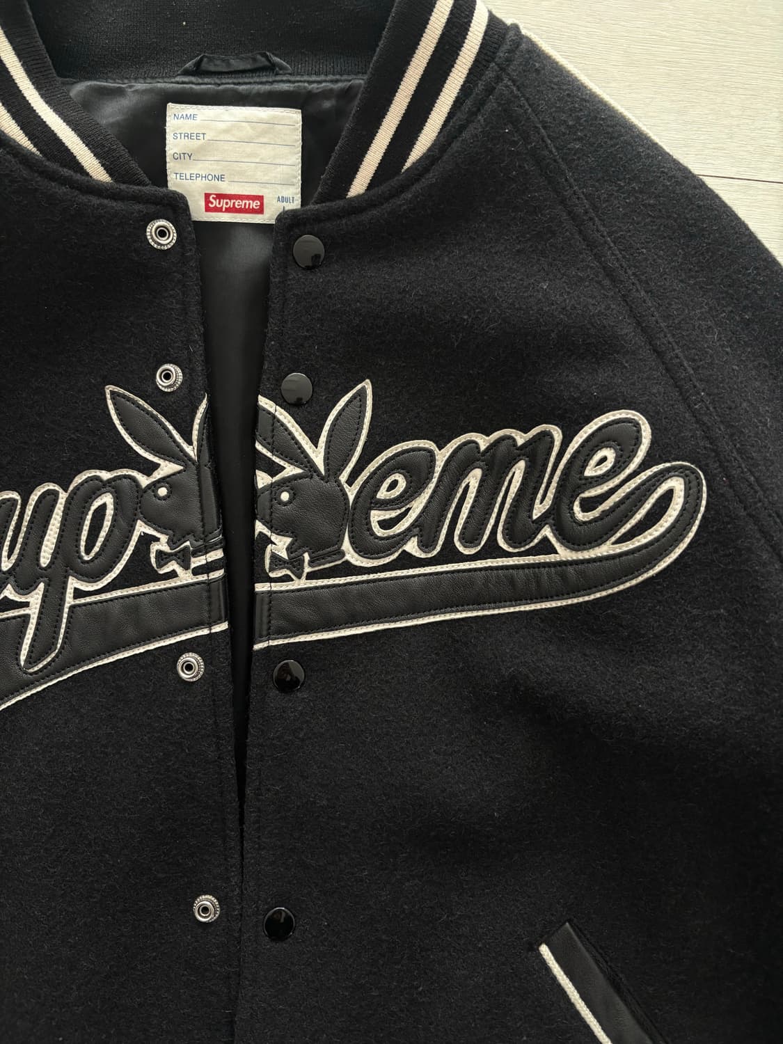 슈프림 플레이보이 바시티 블랙 (L) 상품이미지2