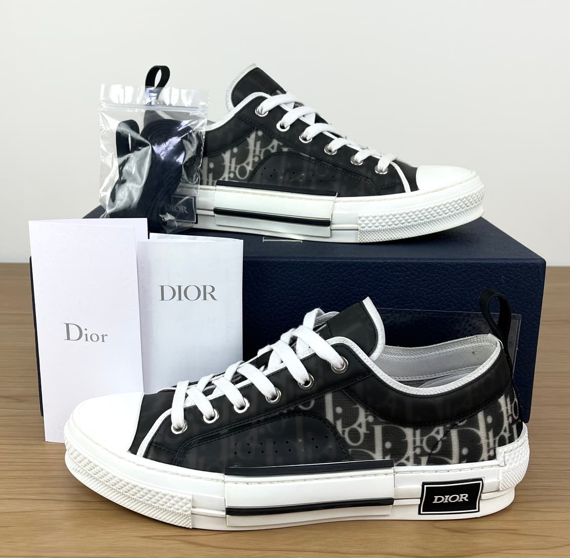 디올 오블리크 스니커즈  상품이미지2