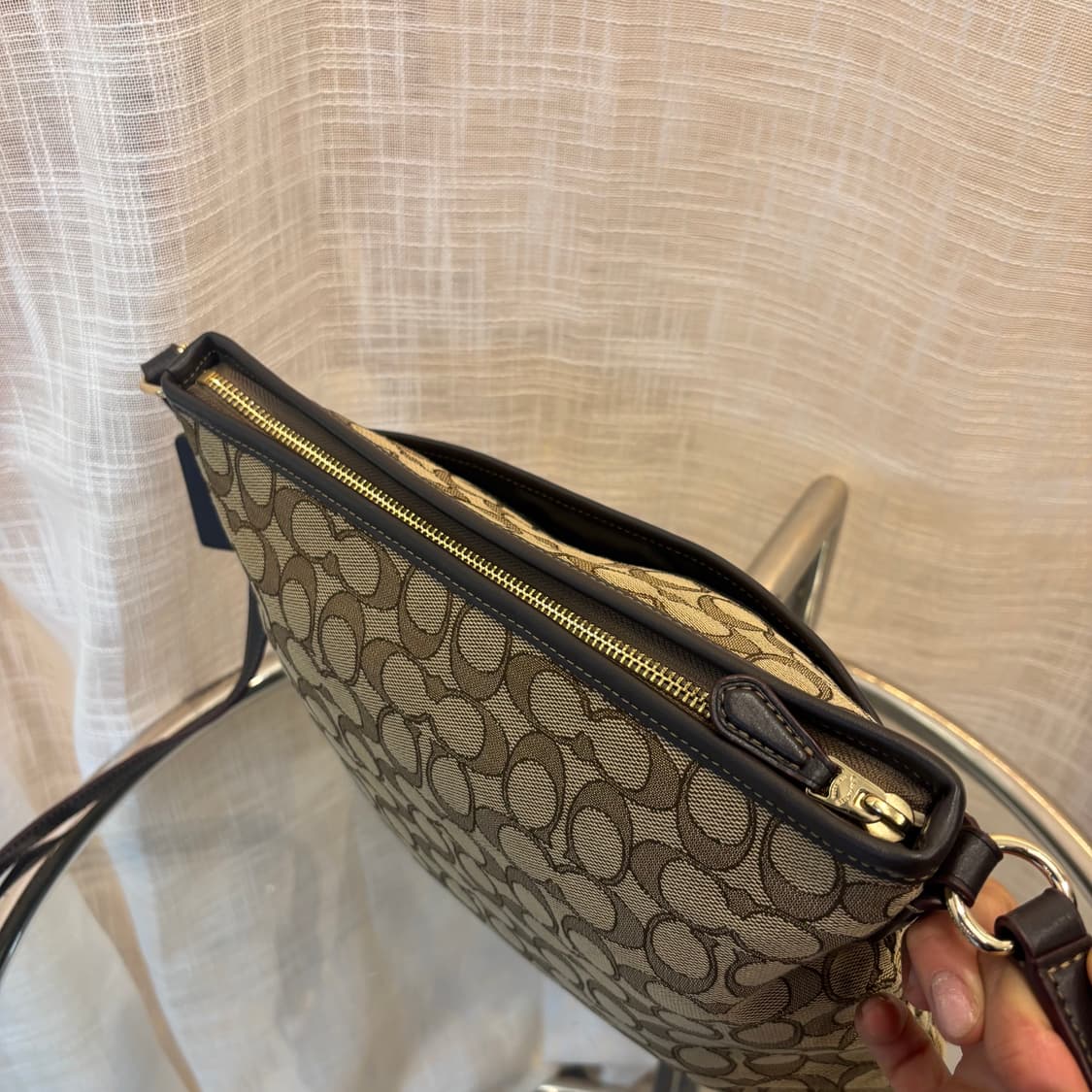 정품 코치 패브릭 사각 크로스백     상품이미지8