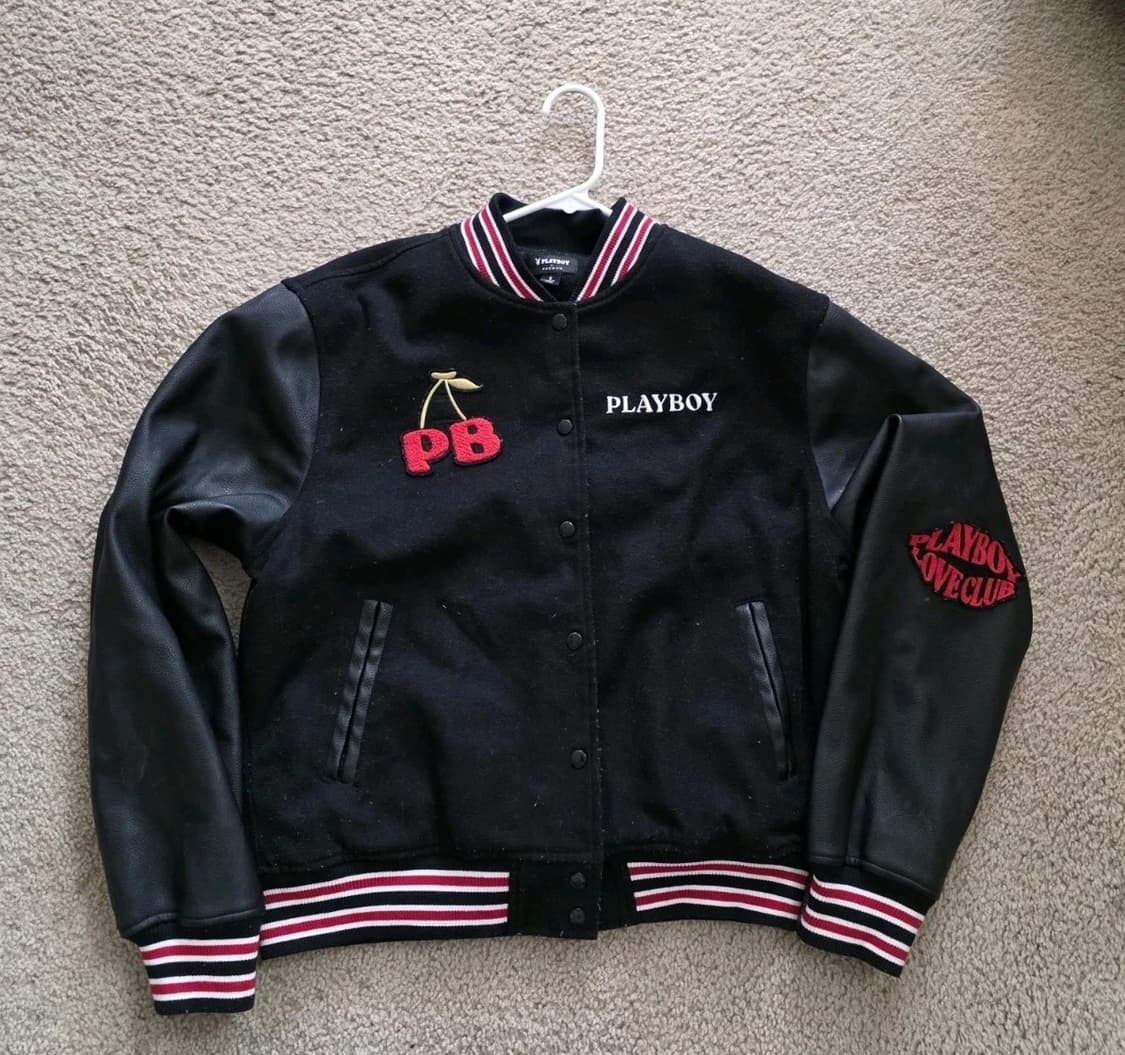 플레이보이 x 팩선 러브 클럽 레터맨 바시티 자켓 블랙 상품이미지2
