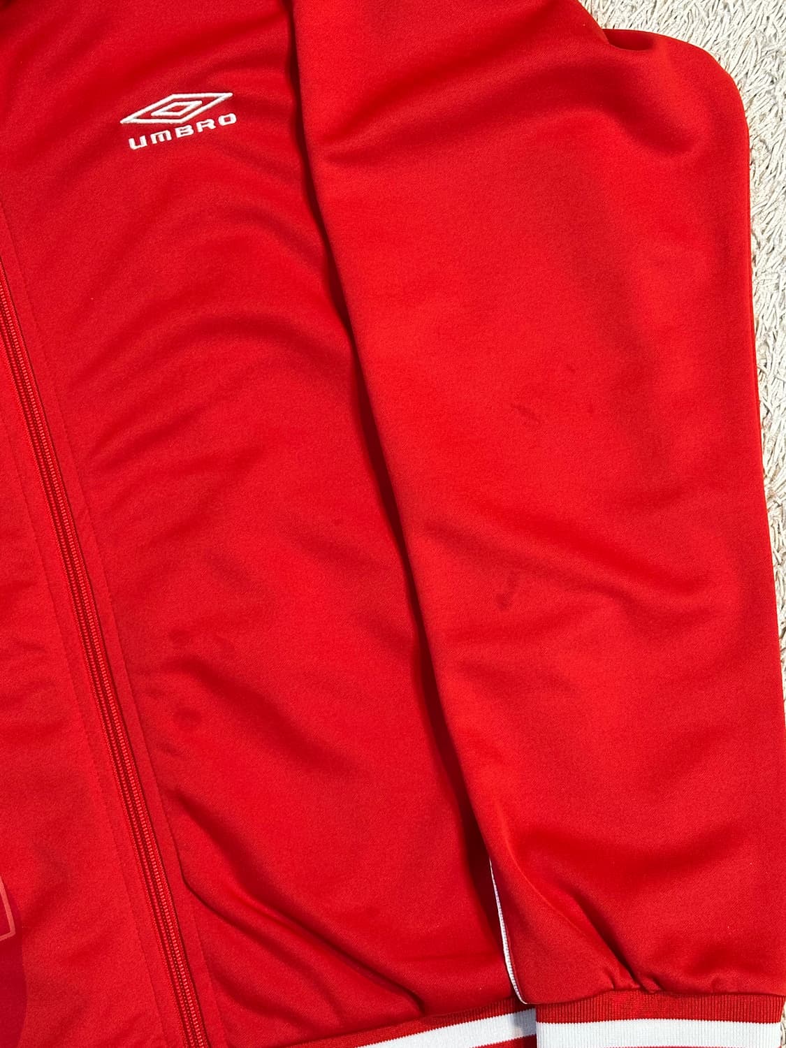 엄브로 UMBRO 올드스쿨 사이드라인 트랙탑 져지 레드 상품이미지4