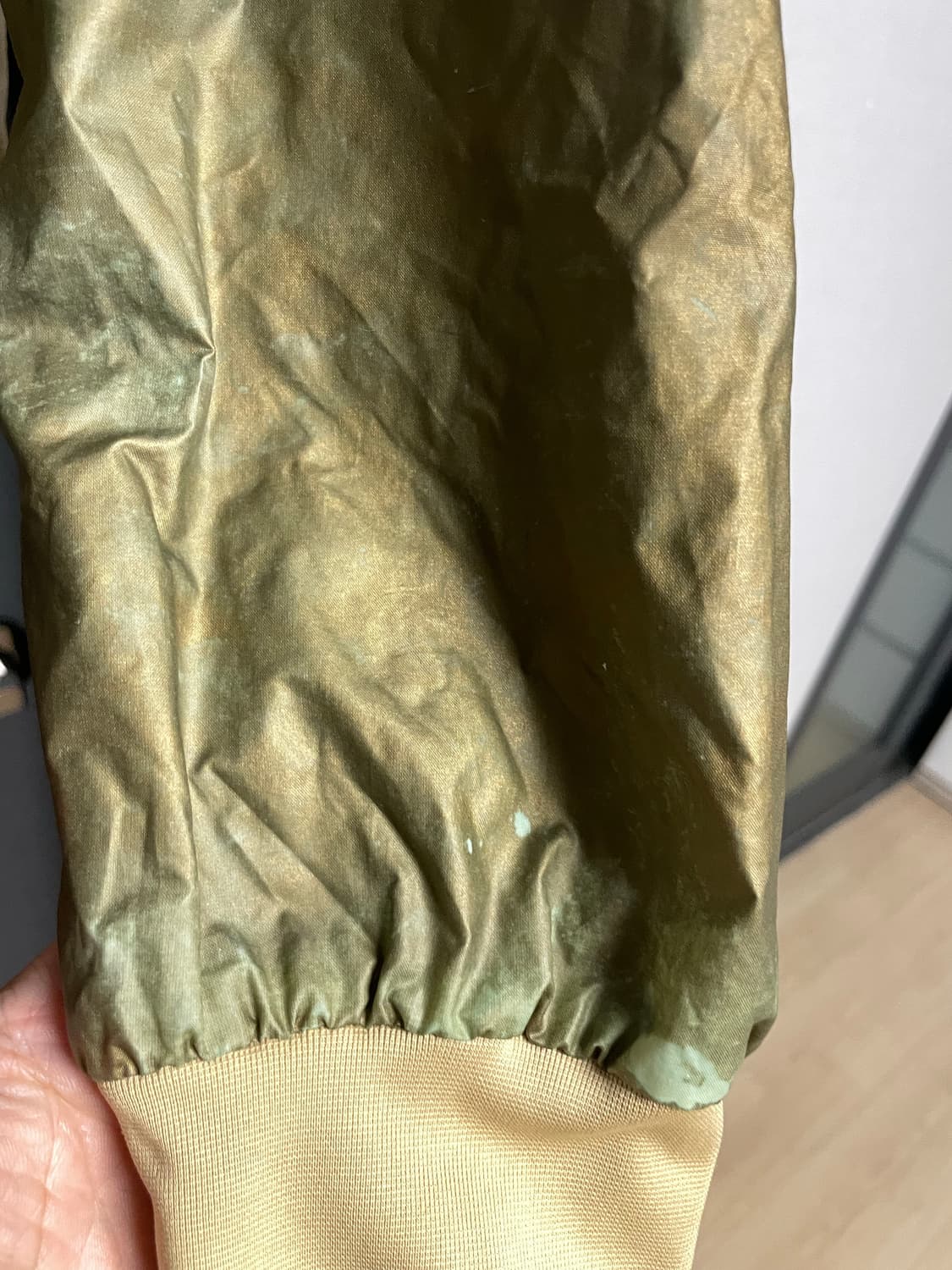 나이키 윈드브레이커 블랙/골드 바람막이 자켓 (m) 상품이미지3