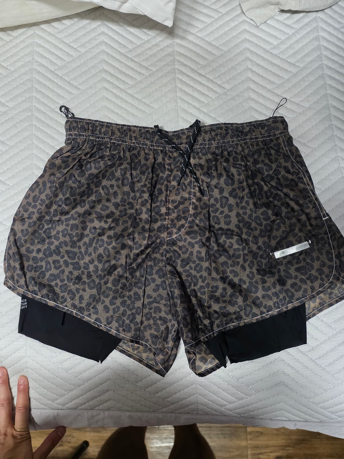 새티스파이 레오파드 러닝 쇼츠 상품이미지2