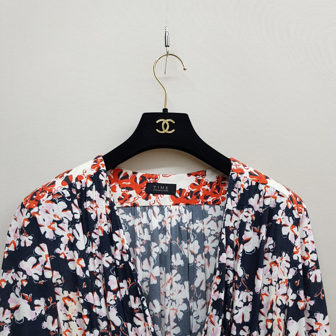 한섬 타임 플라워 패턴 셔링 롱 원피스 82-94-160사이즈 상품이미지2