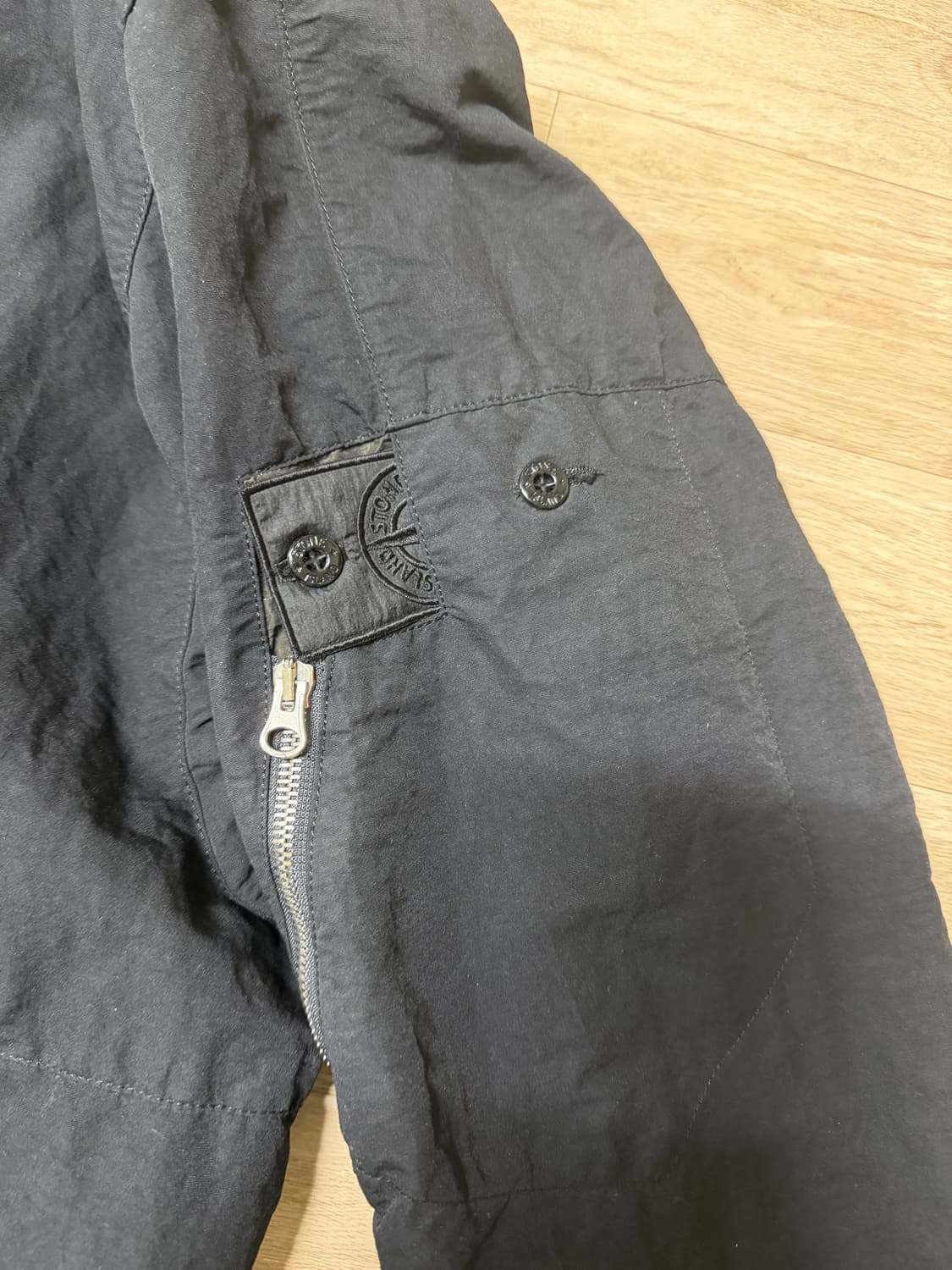 스톤아일랜드 쉐도우 프로젝트 나슬란 봄버 자켓 상품이미지3