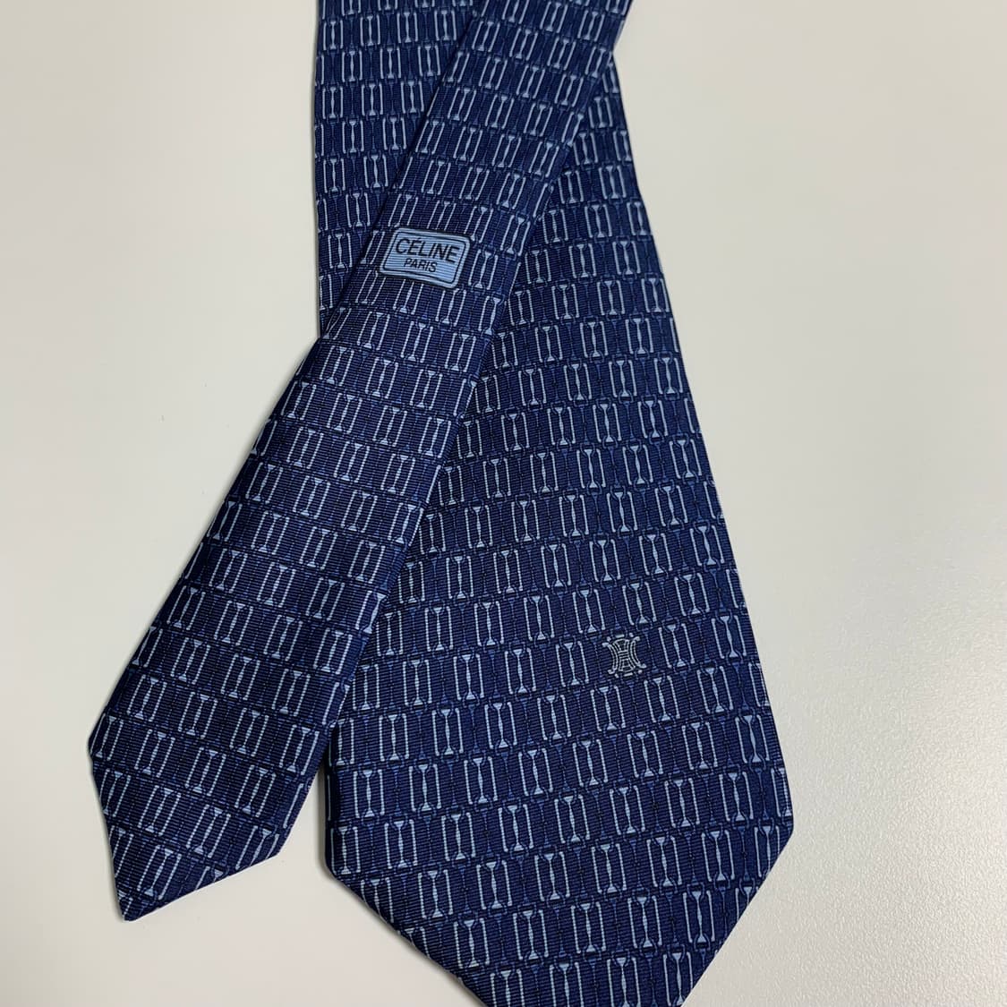 셀린느(CELINE) 심플로고 명품넥타이 100실크 최상급 8.6cm 상품이미지4
