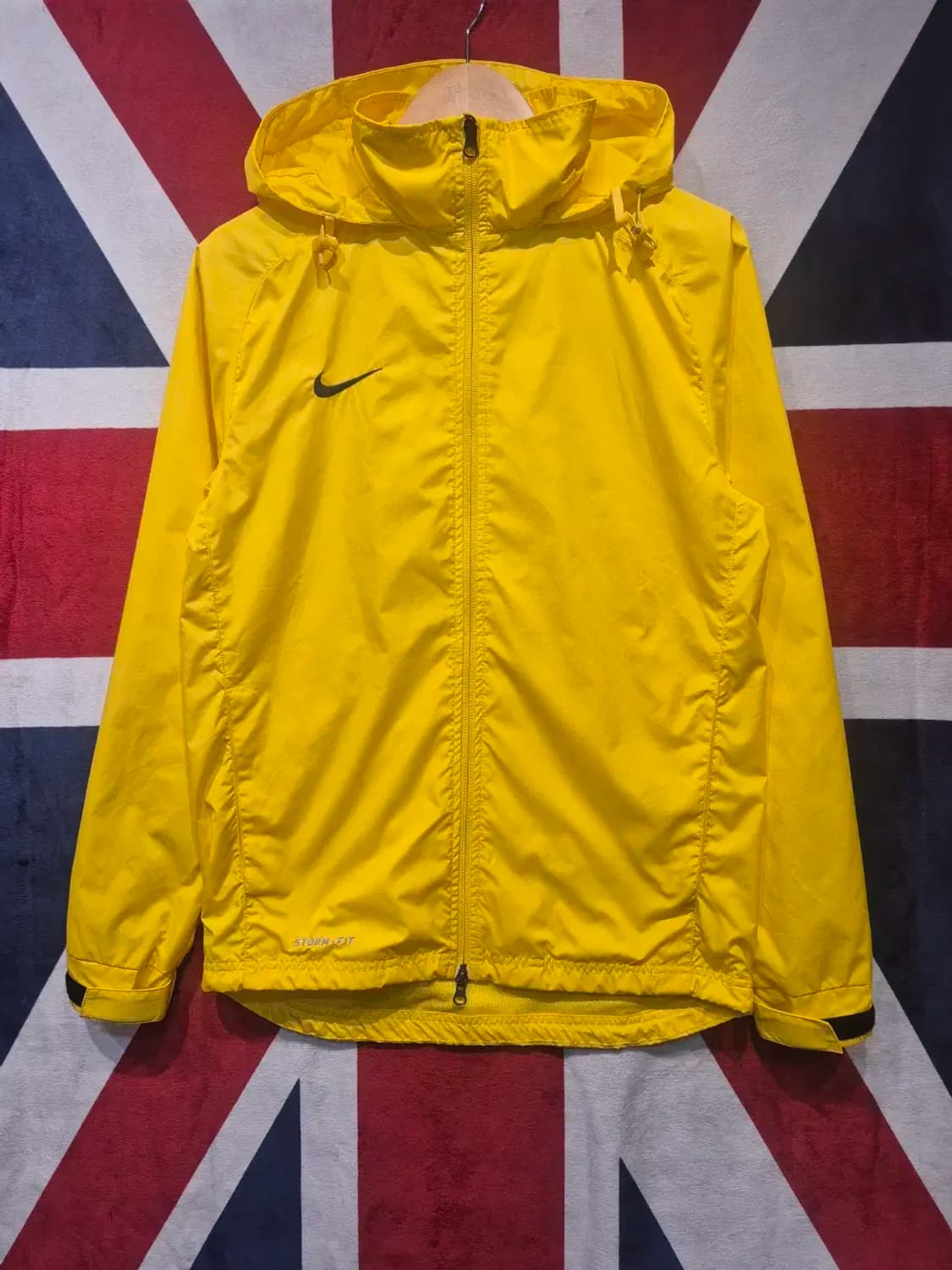 [여성55~66] 나이키 스톰핏 AS 바람막이 자켓 옐로우 상품이미지1