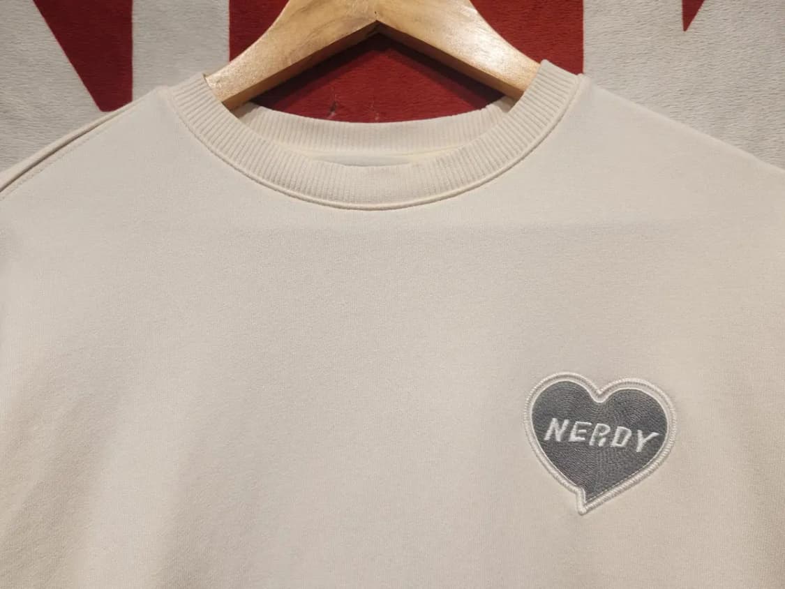 [여성~66] 널디 오버핏 하트로고 스웻셔츠 아이보리 상품이미지2