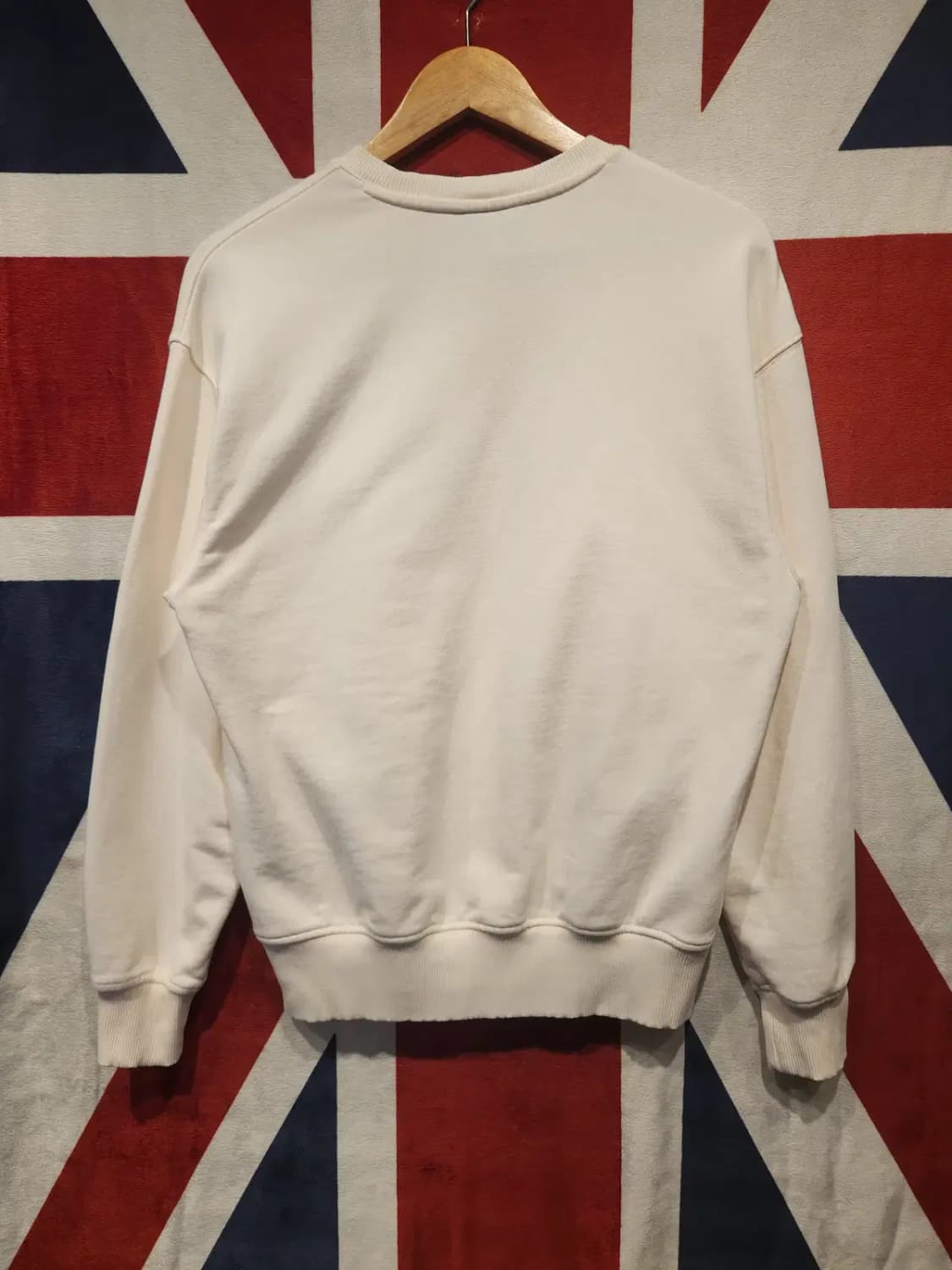 [여성~66] 널디 오버핏 하트로고 스웻셔츠 아이보리 상품이미지4