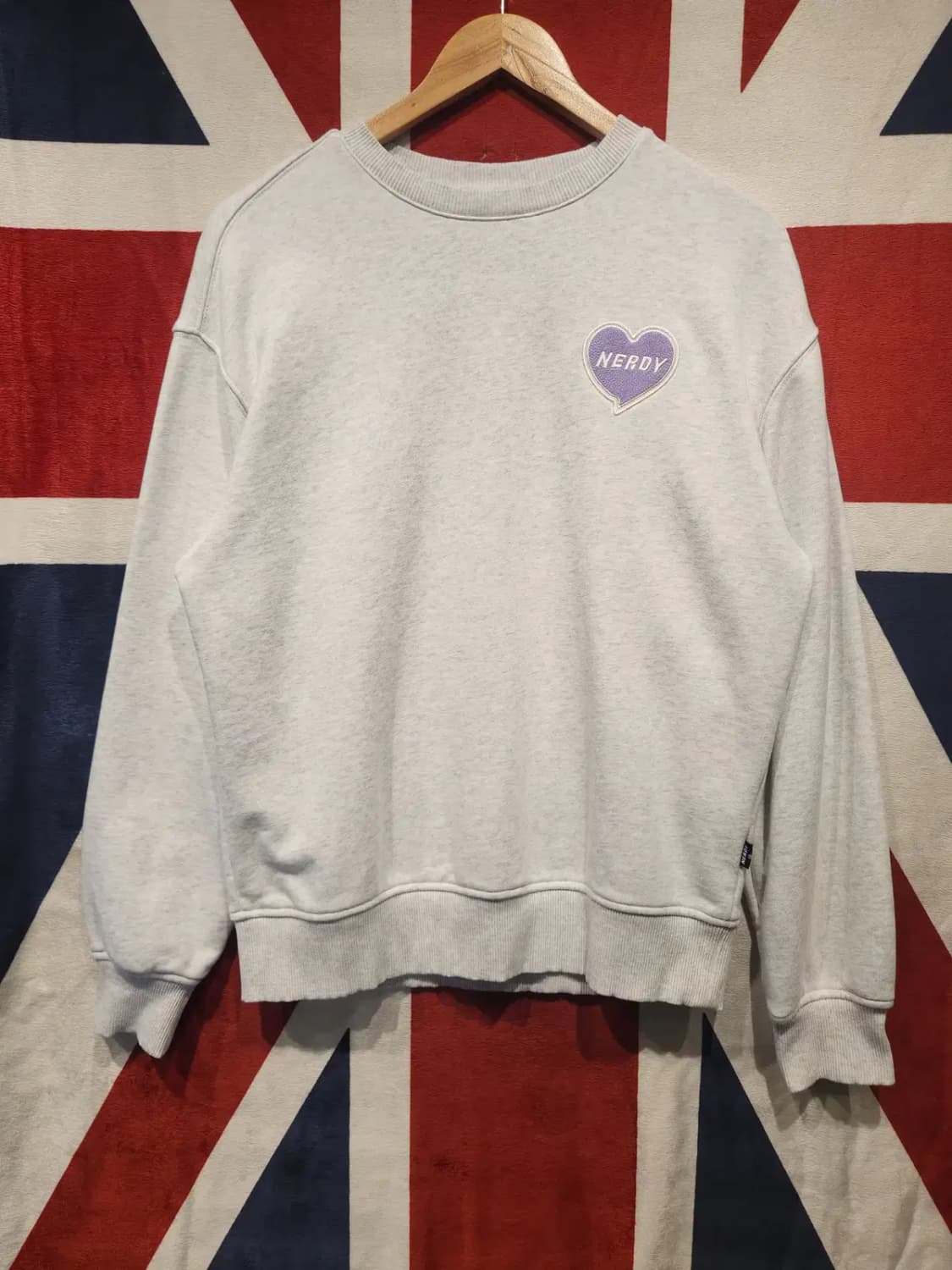 [여성~66] 널디 오버핏 하트로고 스웻셔츠 오트밀 상품이미지1