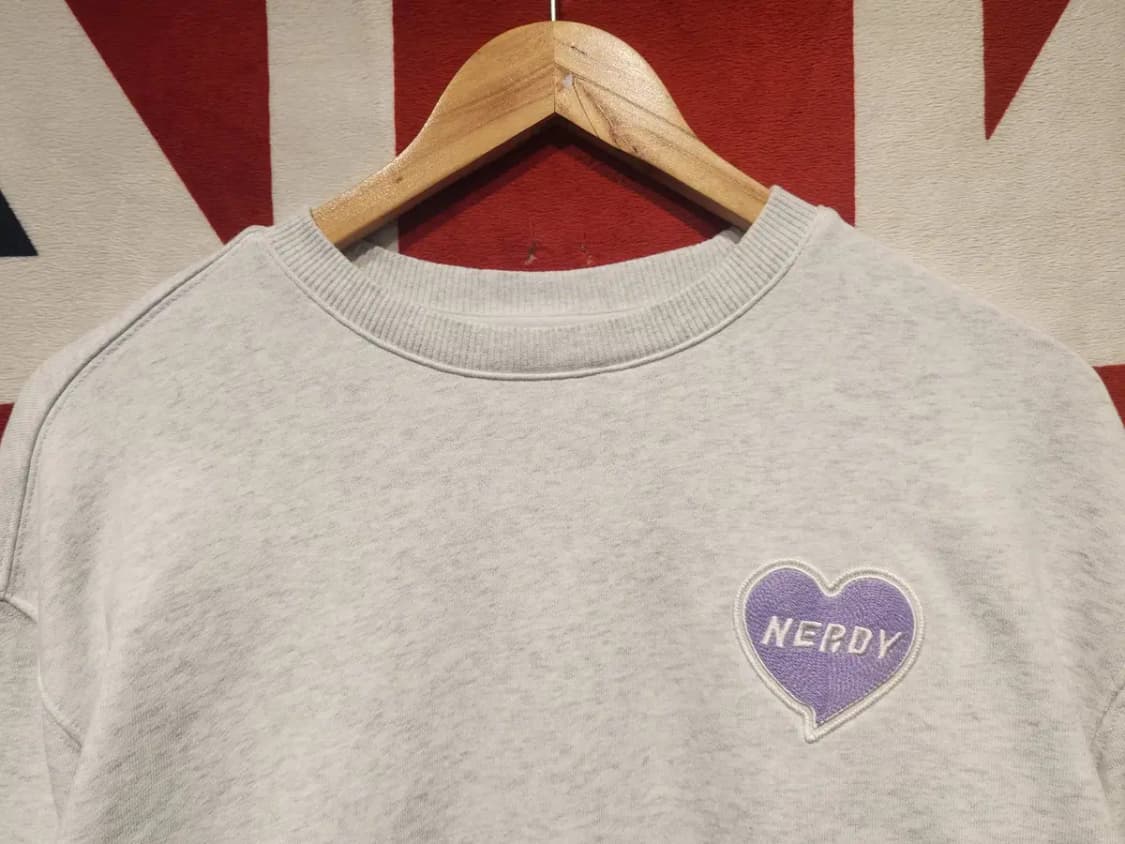 [여성~66] 널디 오버핏 하트로고 스웻셔츠 오트밀 상품이미지2