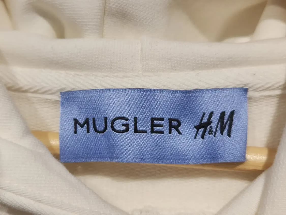 [여성~55] 뮈글러 X HM 크롭후드 아이보리 상품이미지5