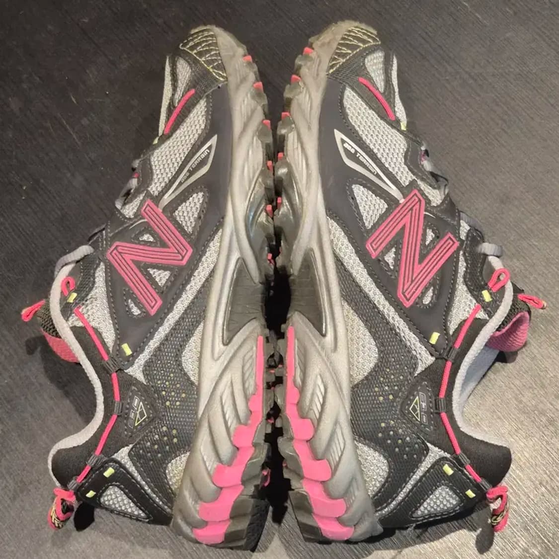 [230mm] 뉴발란스 610 고어텍스 트레킹화 / 등 상품이미지4