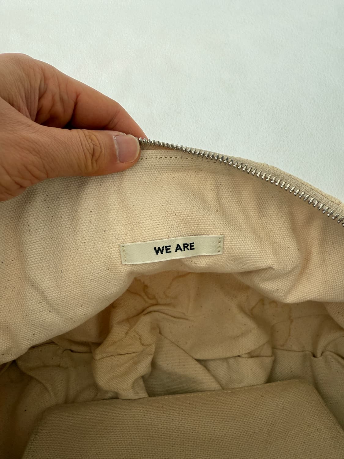 Pre owned 캔버스 크로아상백(큰 사이즈, 안감 얼룩) 상품이미지6