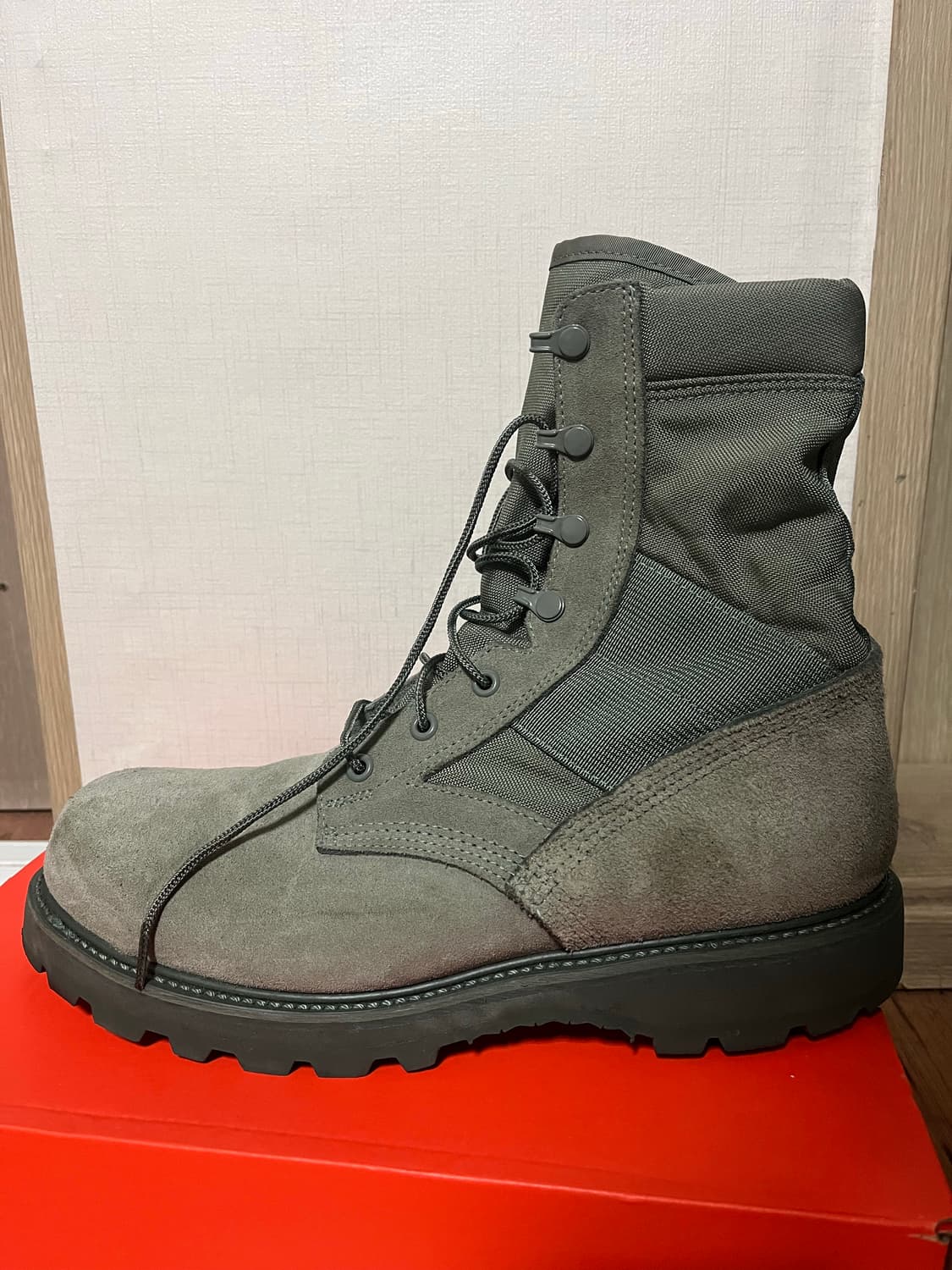 🥵희귀색상🥵 밀리터리 메탈토 부츠 sage green 11 상품이미지1