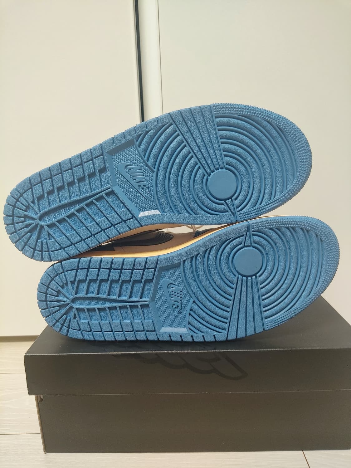 새상품 나이키 조던1 도쿄 275 무료배송 상품이미지8