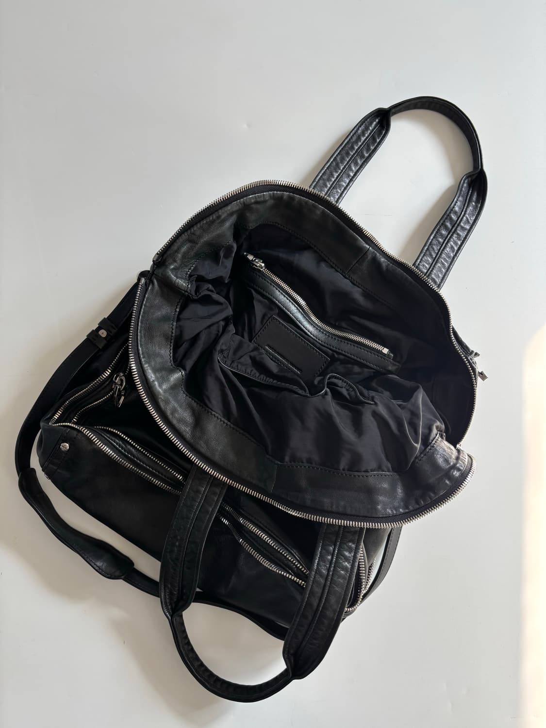 Alexander Wang 알렉산더왕 트루디 블랙 레더 토트백 상품이미지4