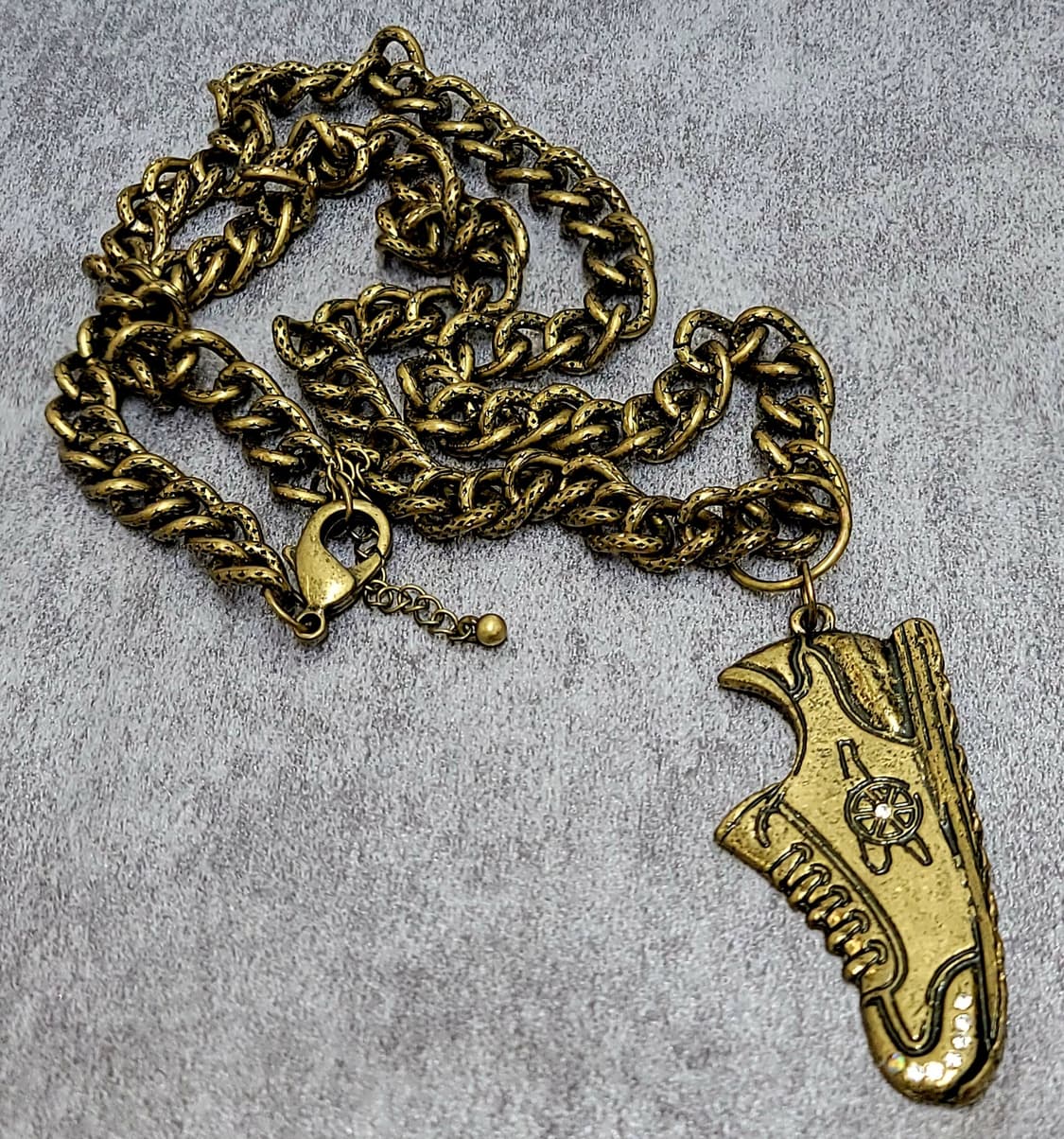 vintage sneakers necklace 상품이미지4