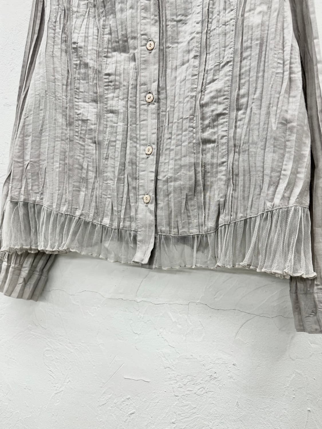 JPN 매쉬 핀턱 플리츠 블라우스 상품이미지3